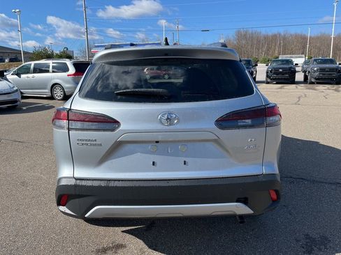 Certified 2026 Toyota Corolla Cross LE image 4
