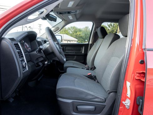 Used 2022 RAM 1500 Express w/ Wheel & Sound Group image 17