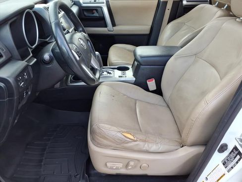 Used 2011 Toyota 4Runner Limited AWD/4WD image 12