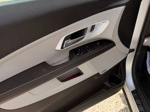 Used 2013 Chevrolet Equinox LT w/ Power Convenience Package image 9