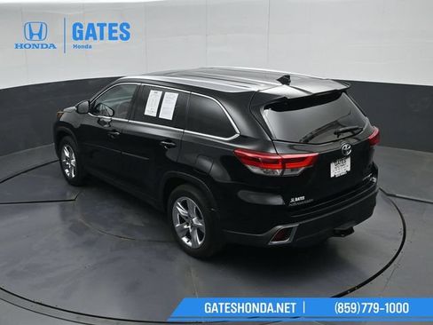 Used 2019 Toyota Highlander Limited AWD/4WD image 57