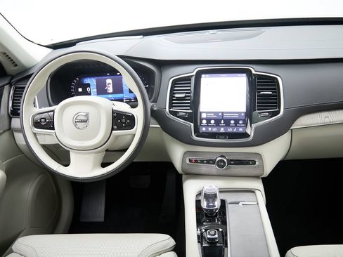 Used 2024 Volvo XC90 T8 Ultimate w/ Protection Package Premier AWD/4WD image 29