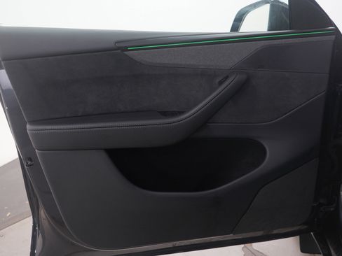 Used 2026 Tesla Model Y AWD image 20