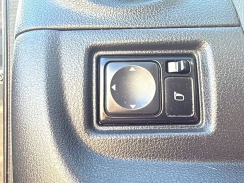 Used 2019 Nissan Versa S image 19