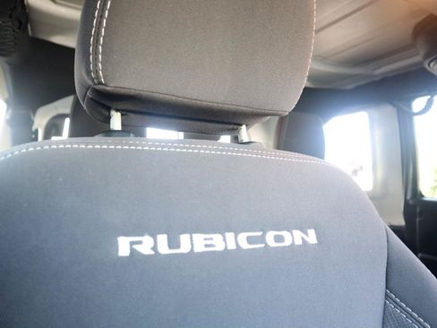 Used 2017 Jeep Wrangler Unlimited Rubicon w/ Cold Weather Group AWD/4WD image 50