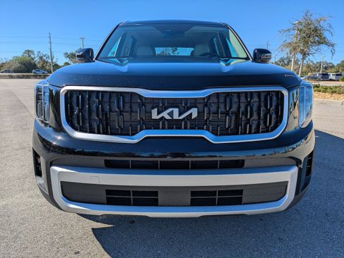 New 2025 Kia Telluride EX image 3