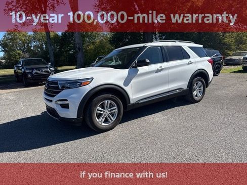 Used 2023 Ford Explorer XLT w/ Equipment Group 202A image 3