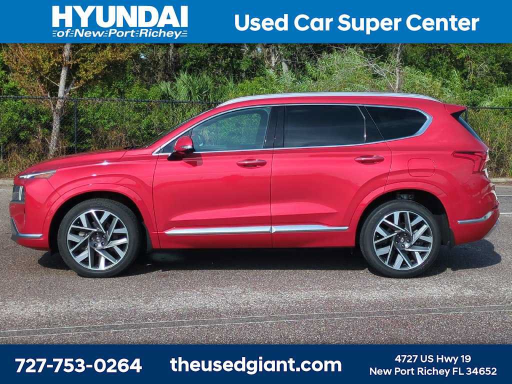 Used 2023 Hyundai Santa Fe Calligraphy FWD image 2