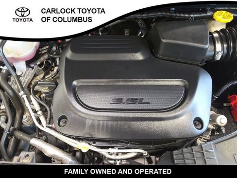 Used 2023 Chrysler Pacifica Limited FWD image 22