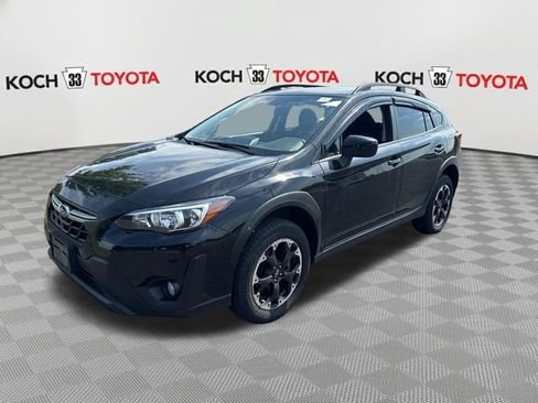 Used 2023 Subaru Crosstrek 2.0i Premium AWD/4WD image 3