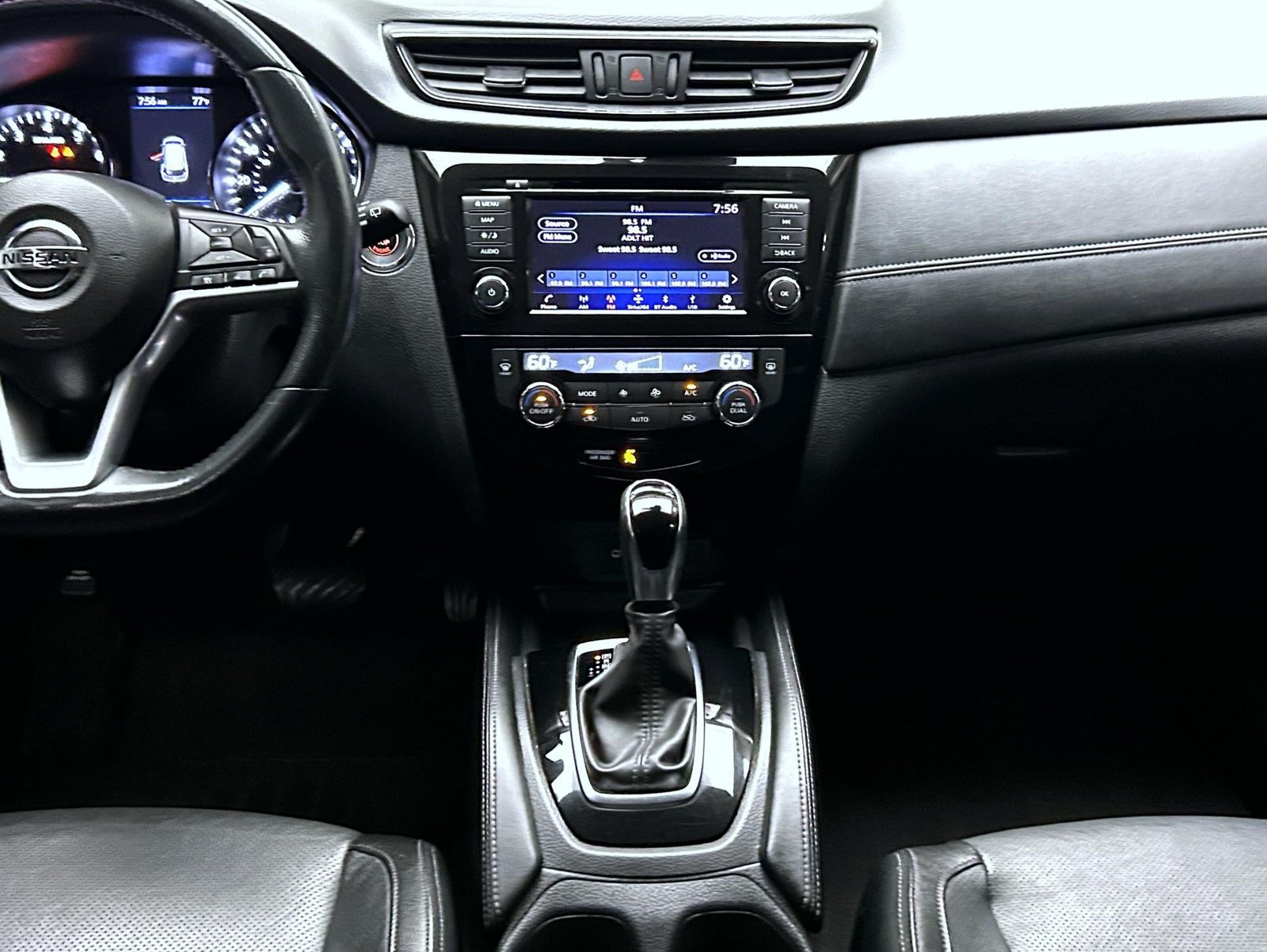 Used 2018 Nissan Rogue SL AWD/4WD image 13