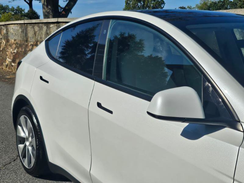 Used 2021 Tesla Model Y Long Range AWD/4WD image 21