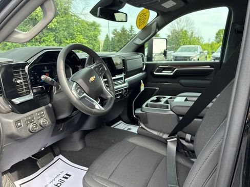 New 2026 Chevrolet Silverado 2500 LT w/ All Star Edition AWD/4WD image 2