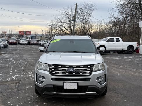 Used 2016 Ford Explorer Limited w/ Equipment Group 301A image 2