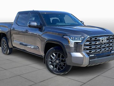 Used 2025 Toyota Tundra Platinum image 3