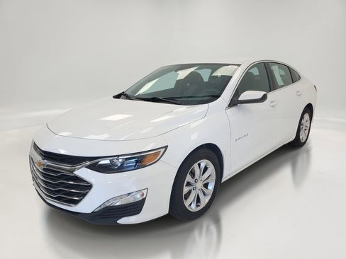 Used 2023 Chevrolet Malibu LT w/ Driver Confidence Package FWD image 3