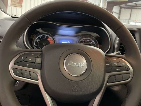 Used 2022 Jeep Cherokee Latitude Lux w/ Sun & Sound Group FWD image 16