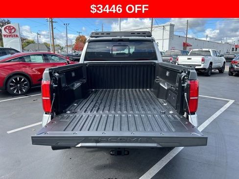 Used 2024 Toyota Tacoma TRD Sport image 6