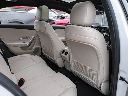 Used 2019 Mercedes-Benz A 220 image 34