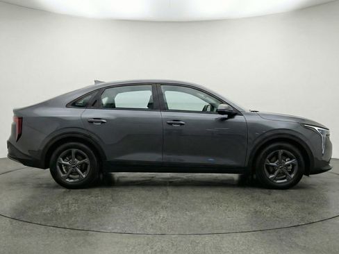 Used 2025 Kia K4 FWD image 11