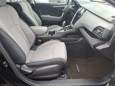 Certified 2023 Subaru Outback Premium image 10