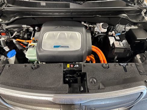 Used 2018 Kia Soul EV + image 28