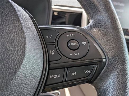 Used 2021 Toyota Corolla LE FWD image 13