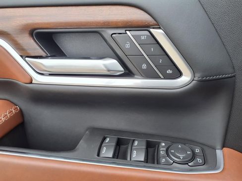 New 2025 GMC Sierra 2500 Denali Ultimate w/ Max Trailering Package image 14