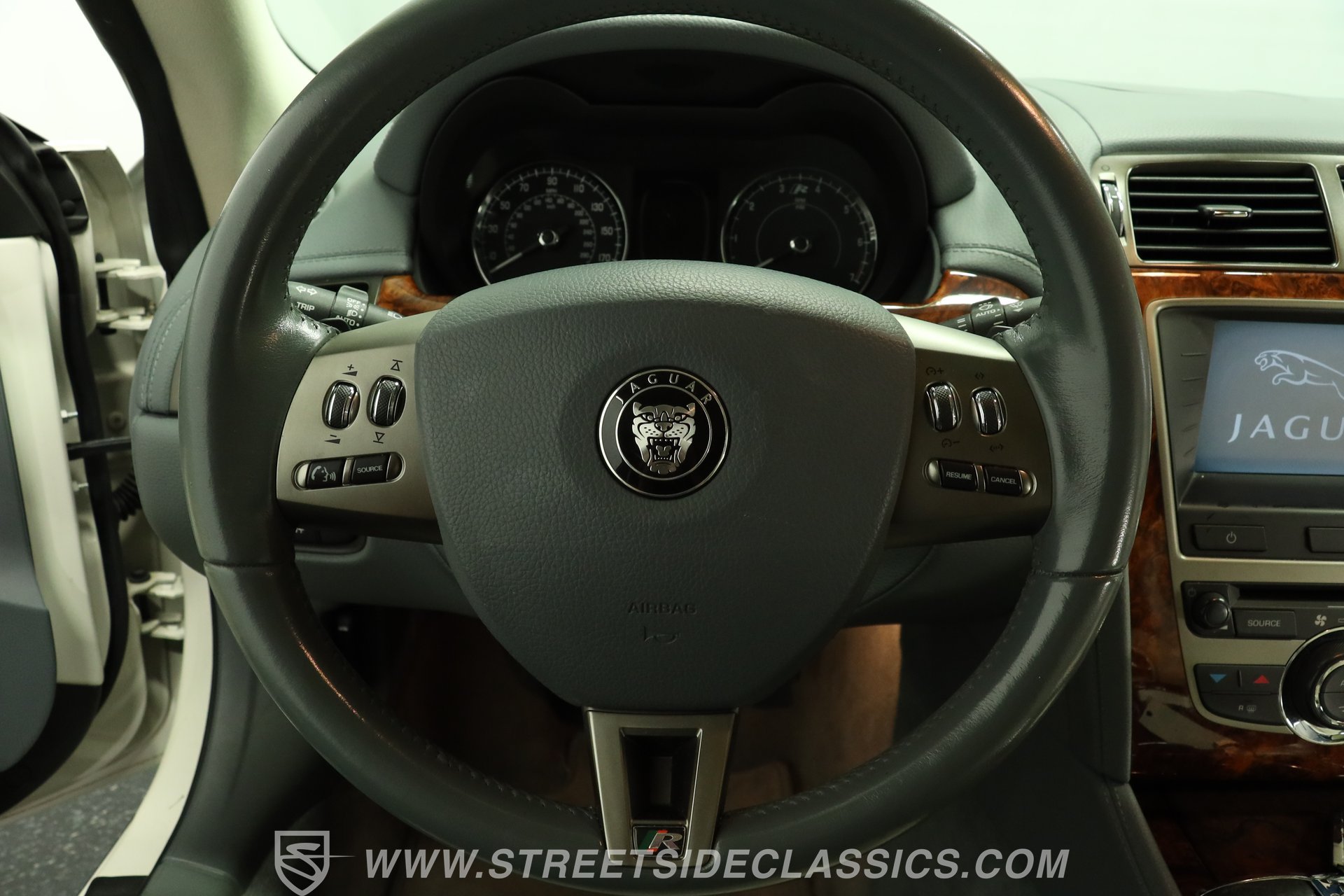 Used 2007 Jaguar XKR R RWD image 36