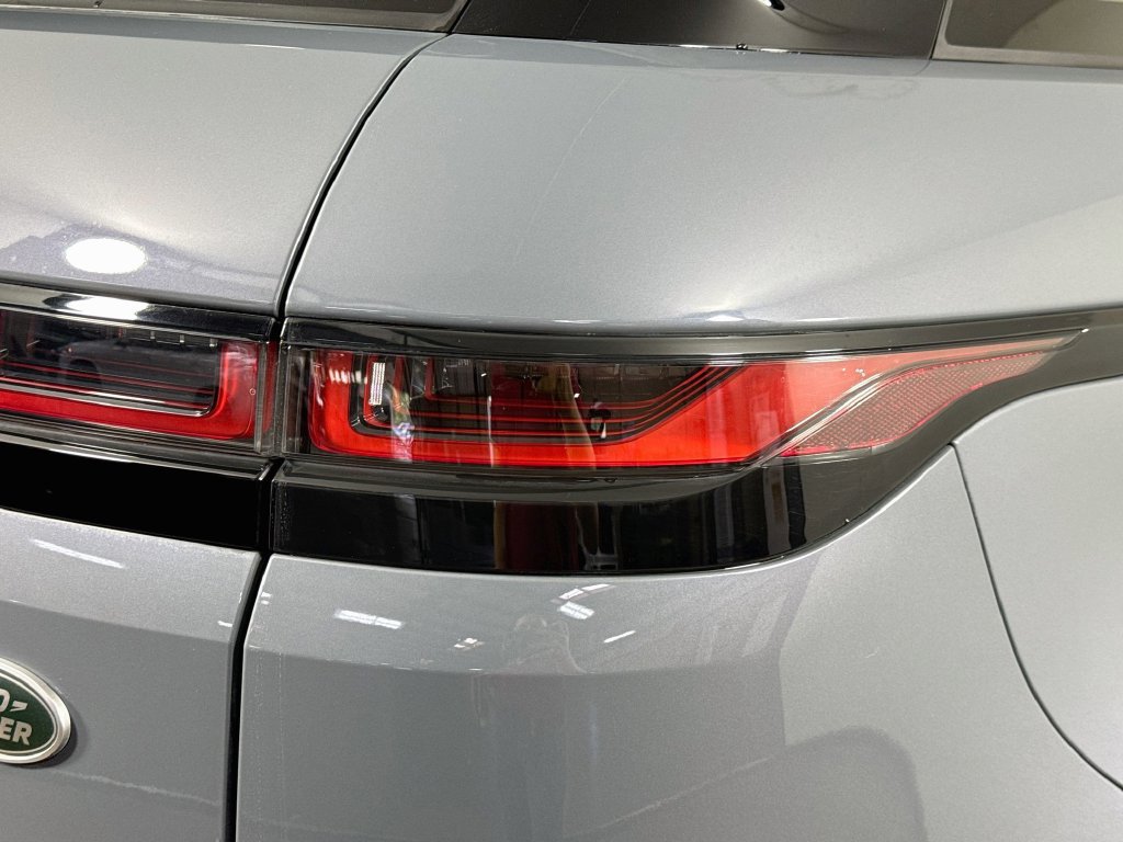 Used 2023 Land Rover Range Rover Evoque R-Dynamic SE AWD/4WD image 35