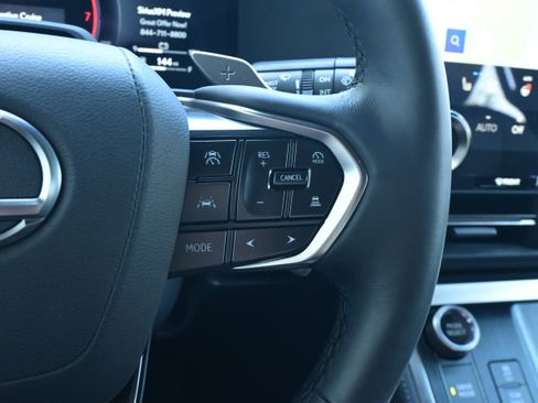 Used 2025 Lexus GX 550 w/ Accessory Package (Z1) AWD/4WD image 19
