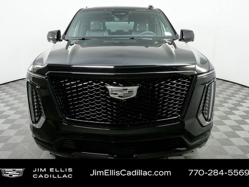 Used 2026 Cadillac Escalade Platinum Sport w/ LPO, ONYX Package image 12