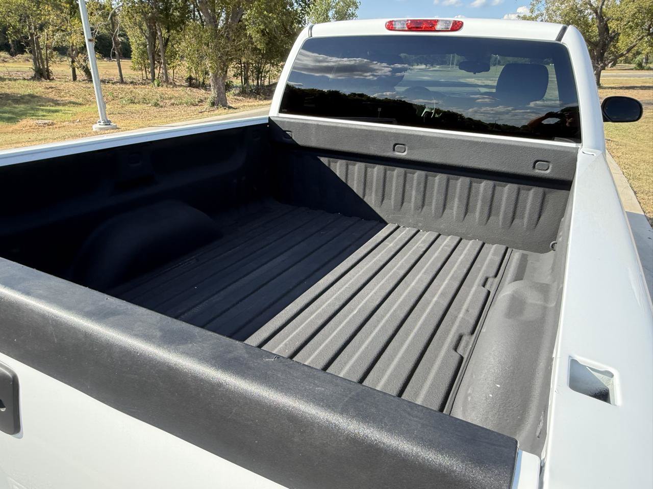 Used 2010 GMC Sierra 1500 SLE w/ Texas Edition RWD image 40