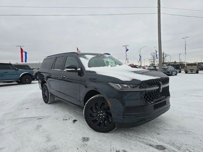 New 2026 Lincoln Navigator L Reserve w/ Jet Appearance Package