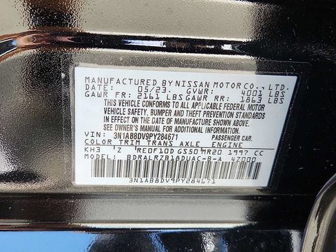 Used 2023 Nissan Sentra SR w/ Midnight Edition Package FWD image 25