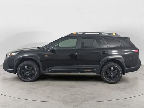 Used 2022 Subaru Outback Wilderness AWD/4WD image 2