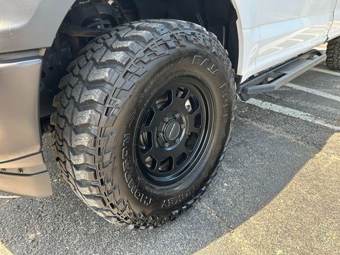 Used 2018 Ford F150 XL w/ Heavy-Duty Payload Package AWD/4WD image 6