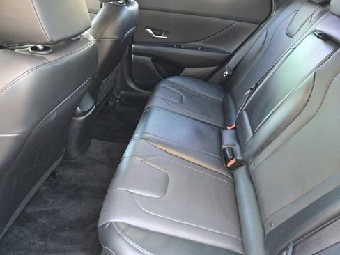 Used 2023 Hyundai Elantra Limited FWD image 31