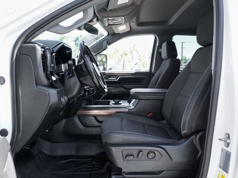 Used 2024 Chevrolet Silverado 3500 LT w/ Convenience Package image 14