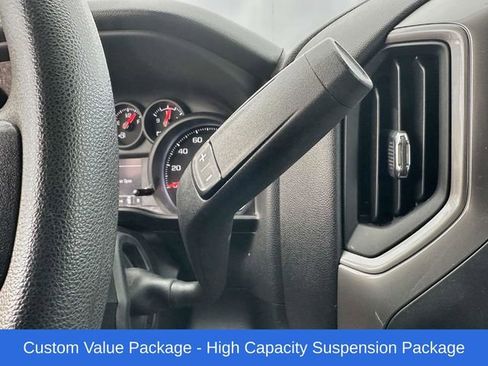 Used 2023 Chevrolet Silverado 1500 Custom image 9