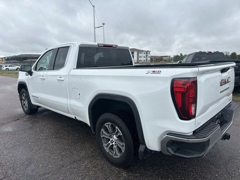Used 2023 GMC Sierra 1500 SLE AWD/4WD image 4