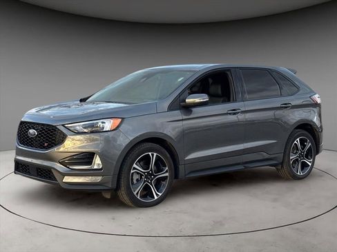 Used 2024 Ford Edge ST image 2