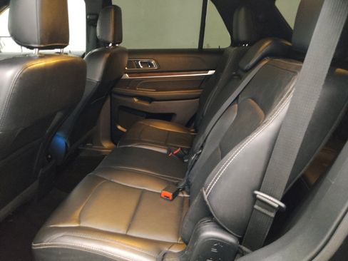 Used 2019 Ford Explorer Limited w/ Class III Trailer Tow Package image 18