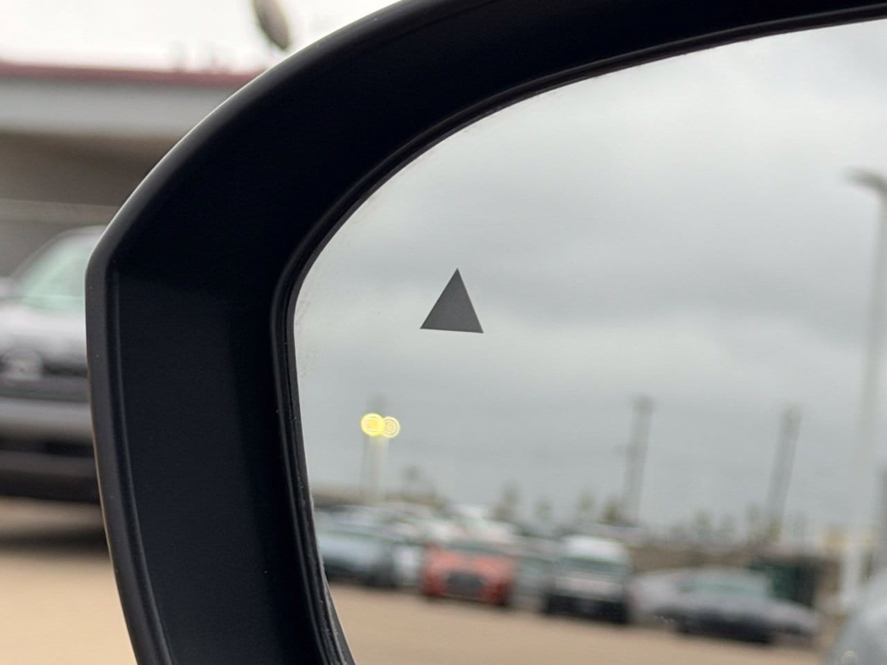 Certified 2025 Nissan Rogue SV FWD image 9