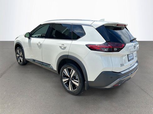 Used 2023 Nissan Rogue SL AWD/4WD image 6