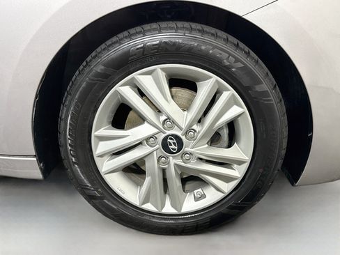 Used 2020 Hyundai Elantra Value Edition FWD image 32
