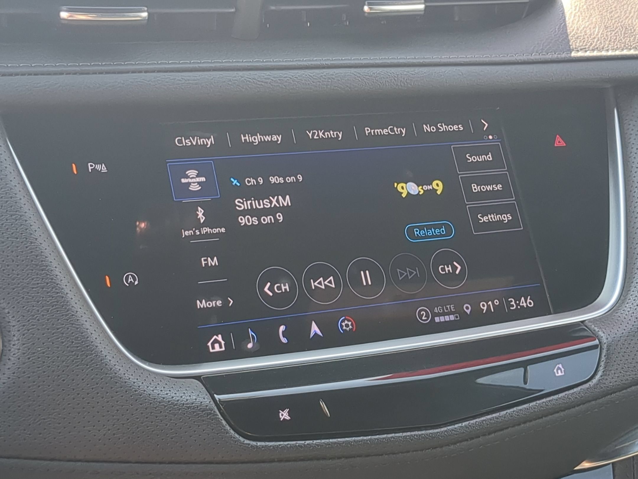 Certified 2022 Cadillac XT5 Premium Luxury AWD/4WD image 12