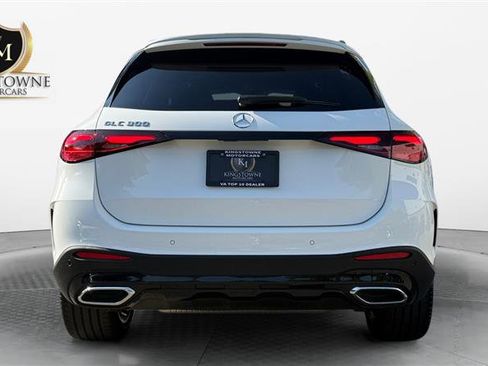 Used 2025 Mercedes-Benz GLC 300 image 4