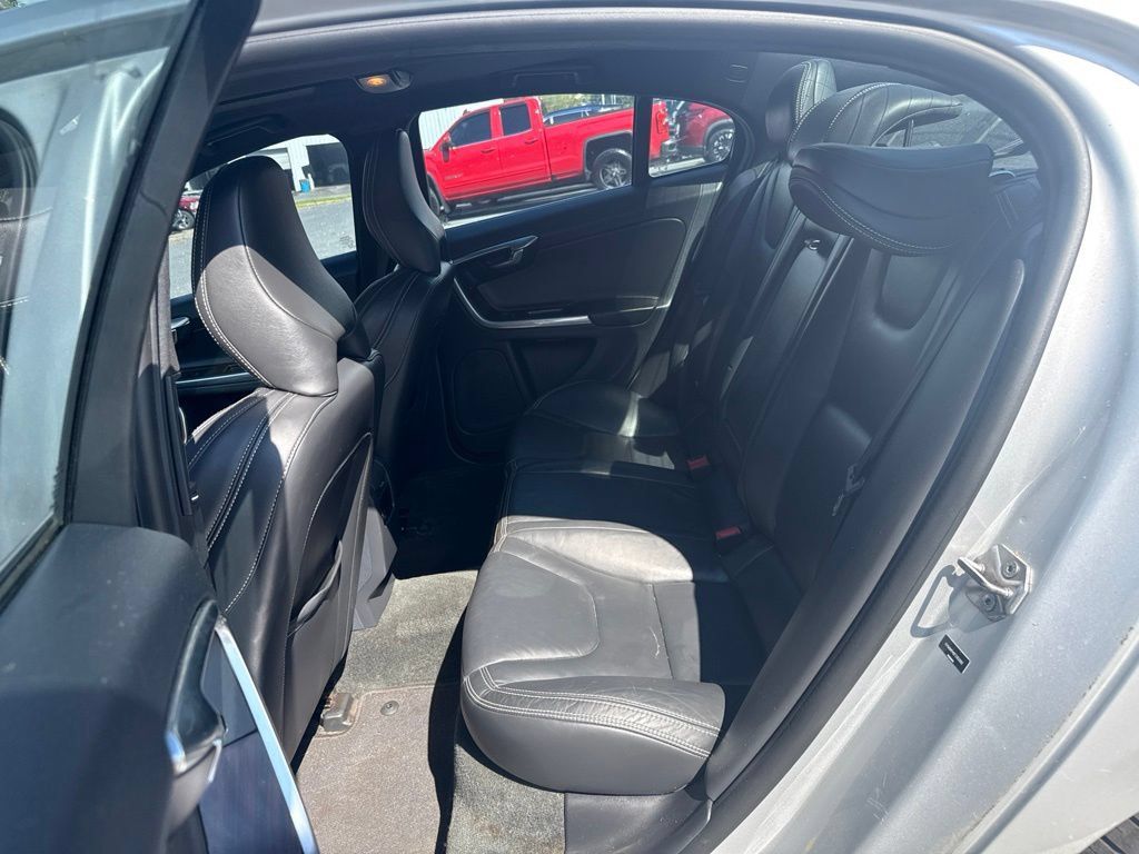 Used 2015 Volvo S60 T5 Platinum FWD image 6
