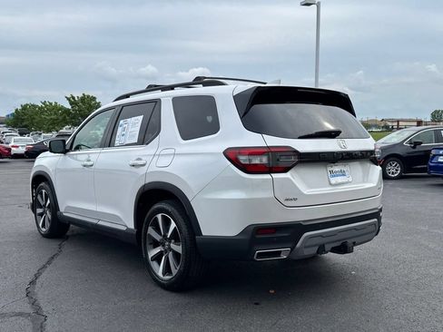 Certified 2024 Honda Pilot Elite image 5